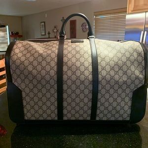 Gucci luggage